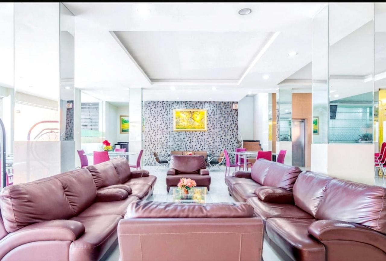 נקסר Agraha Andalas Hotel מראה חיצוני תמונה
