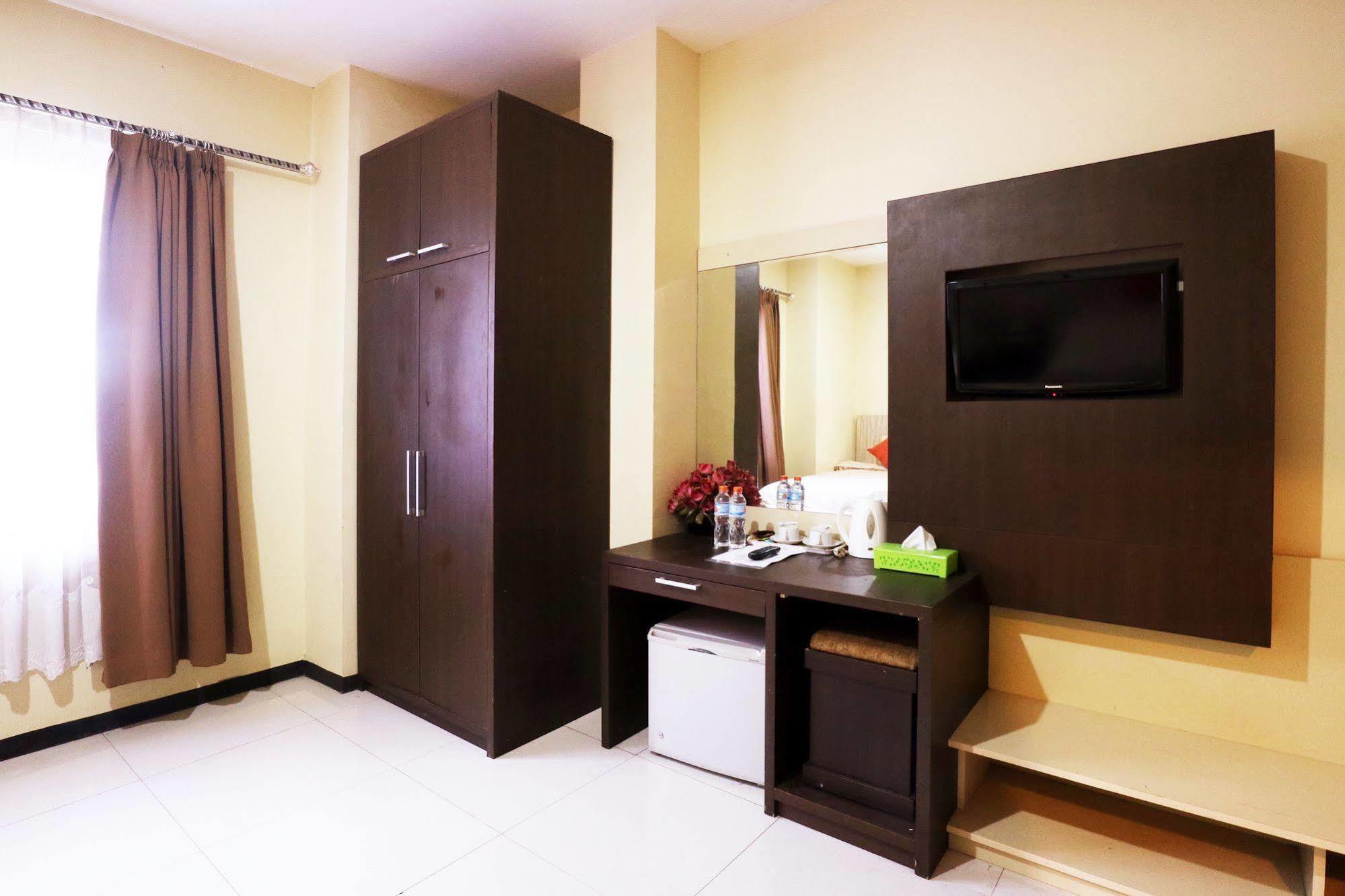 נקסר Agraha Andalas Hotel מראה חיצוני תמונה
