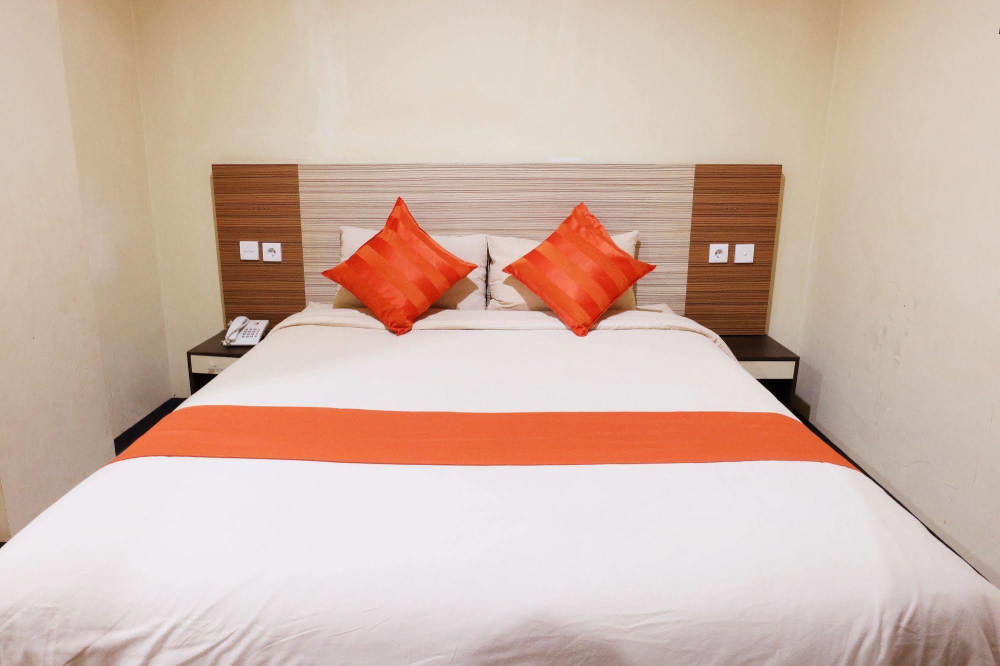 נקסר Agraha Andalas Hotel מראה חיצוני תמונה