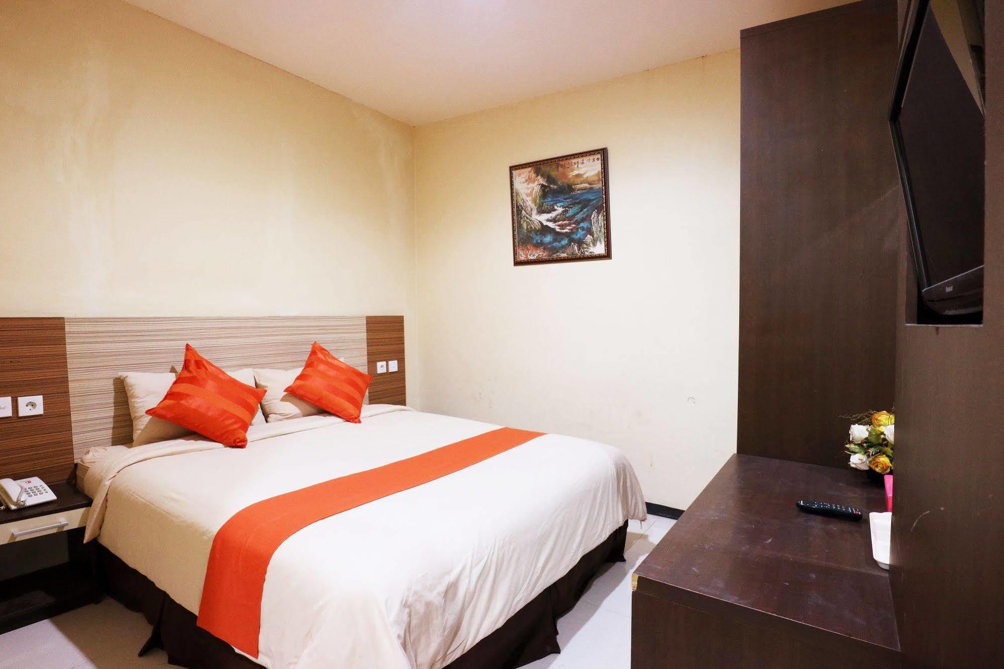 נקסר Agraha Andalas Hotel מראה חיצוני תמונה