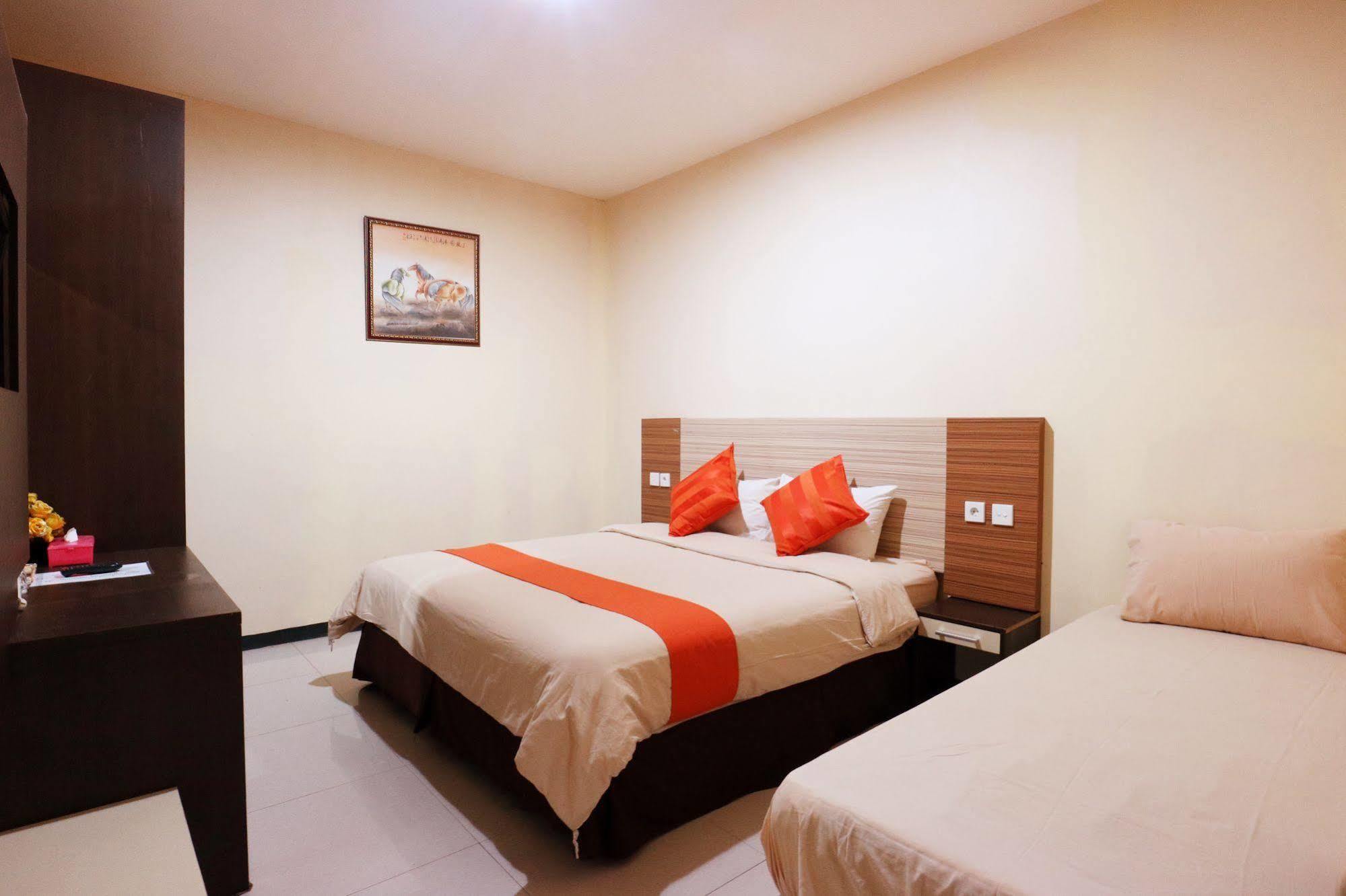 נקסר Agraha Andalas Hotel מראה חיצוני תמונה