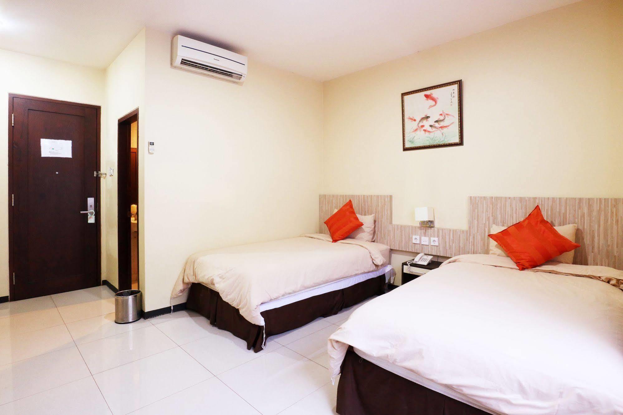 נקסר Agraha Andalas Hotel מראה חיצוני תמונה