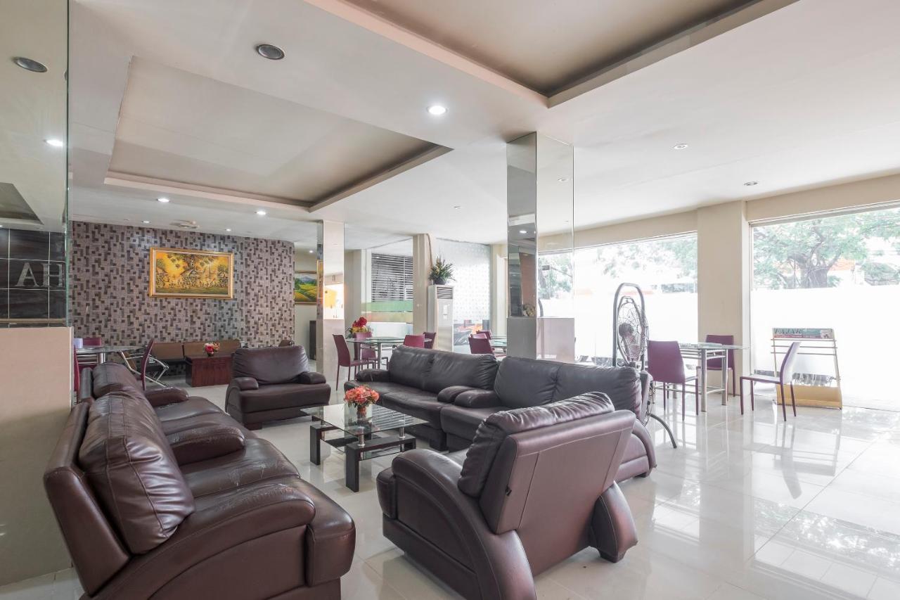 נקסר Agraha Andalas Hotel מראה חיצוני תמונה