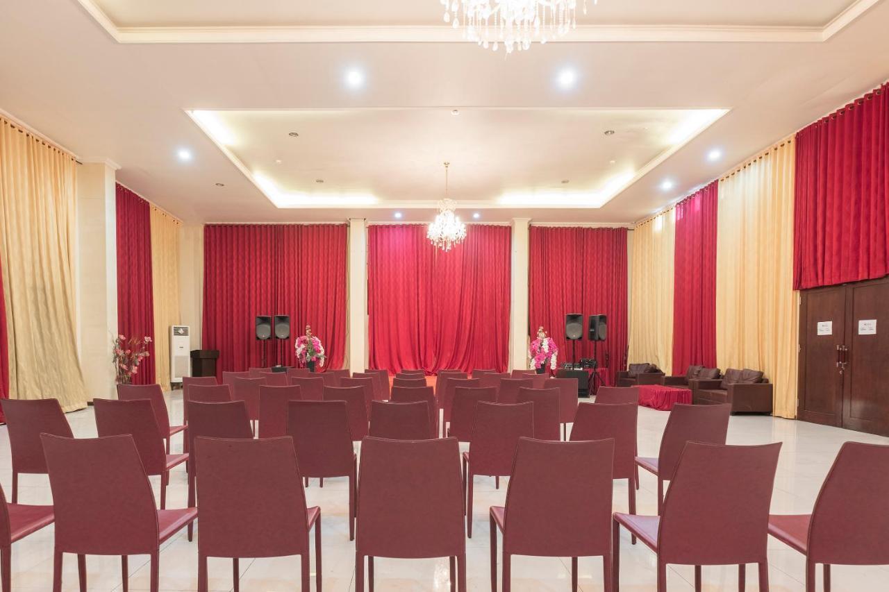 נקסר Agraha Andalas Hotel מראה חיצוני תמונה
