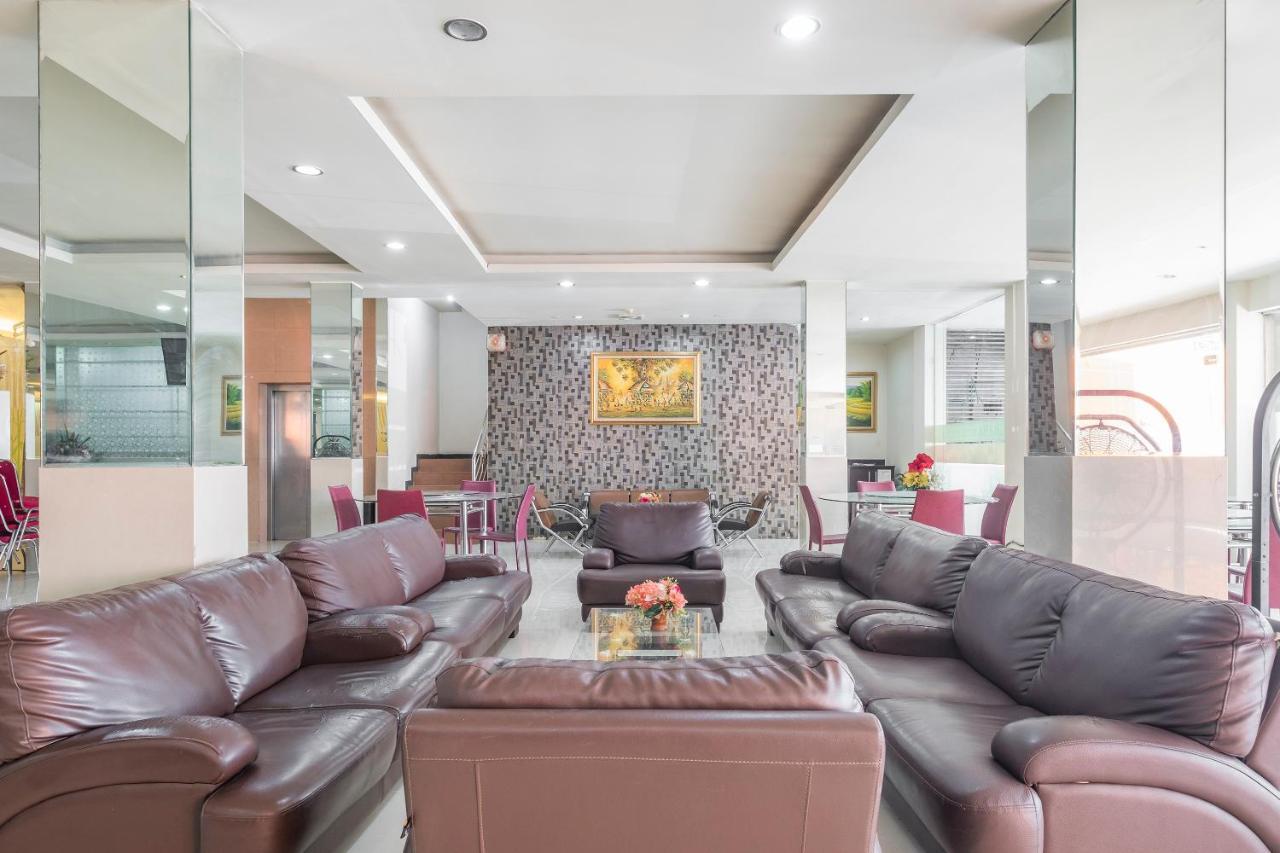 נקסר Agraha Andalas Hotel מראה חיצוני תמונה